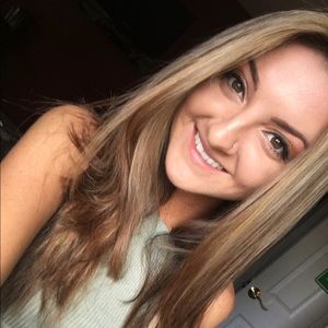 Meet your Posher, Dannielle